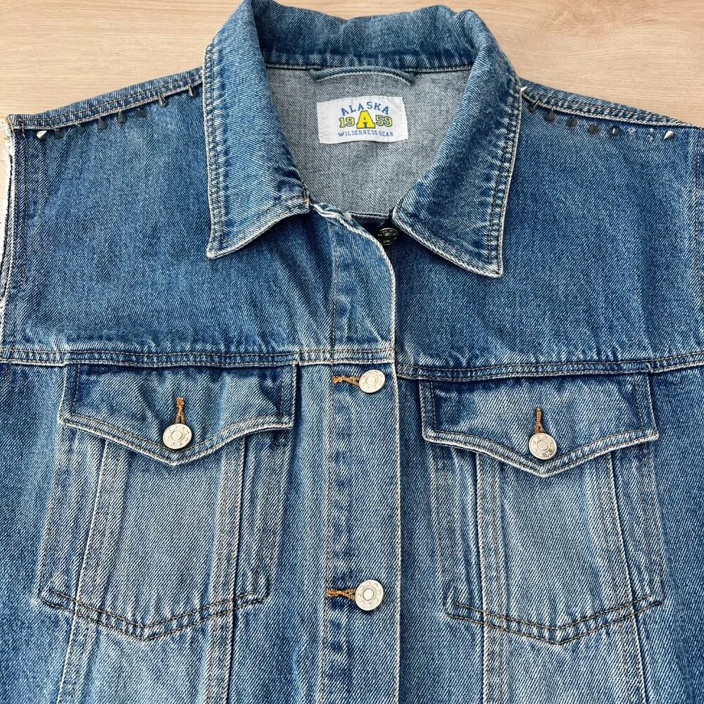 Vintage 90s Alaska Wilderness Gear 1959 Men's XL Blue Denim Vest (Customized)